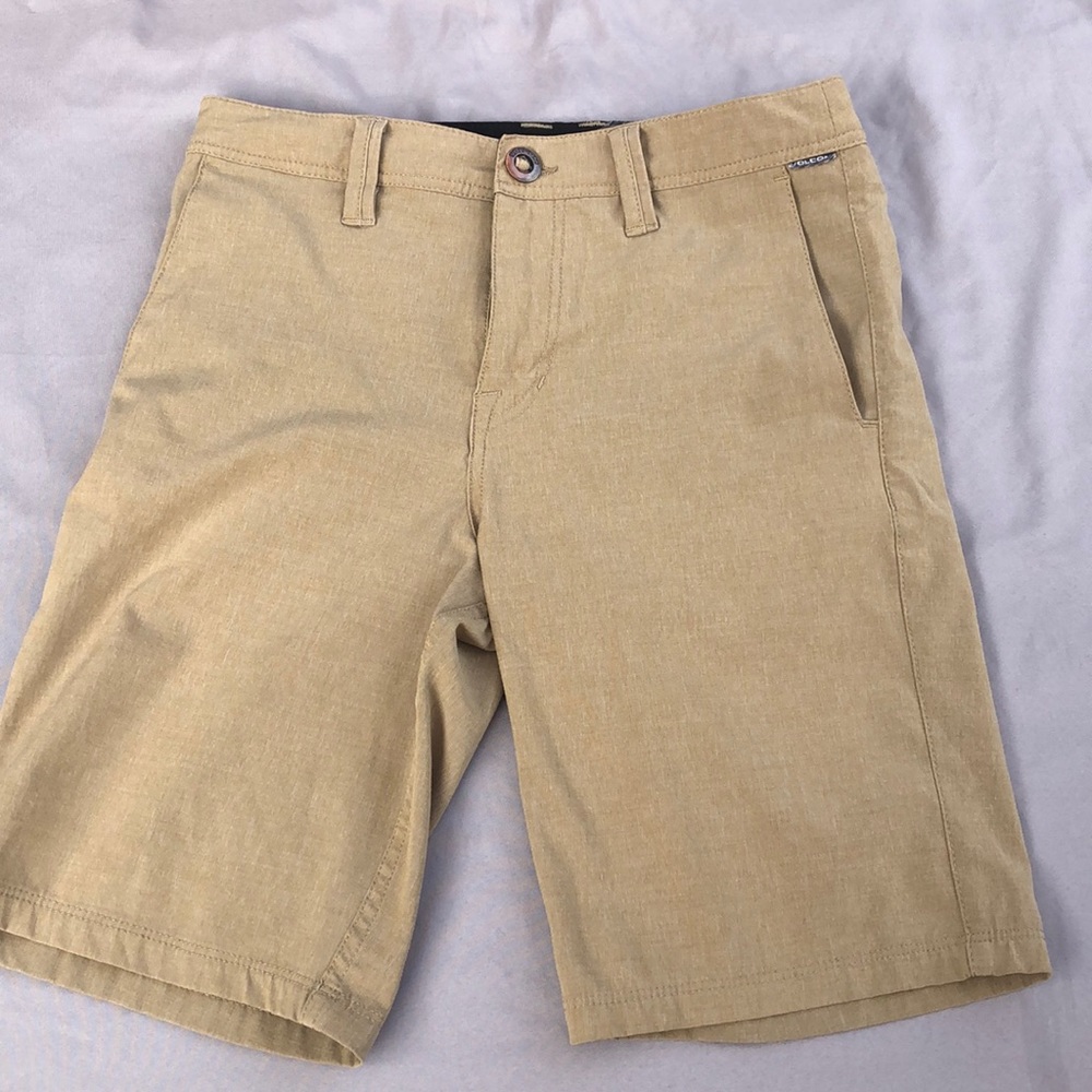 Volcom shorts